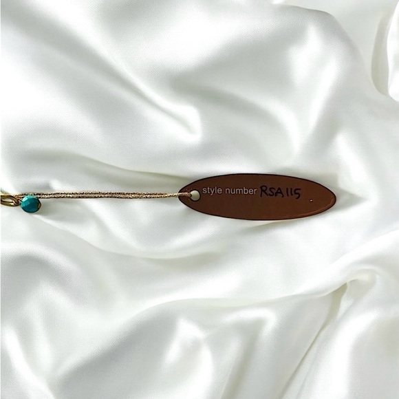 David Aubrey White Gemstone Turquoise Color Beads Golden Brass Lavalier Necklace - Picture 7 of 9